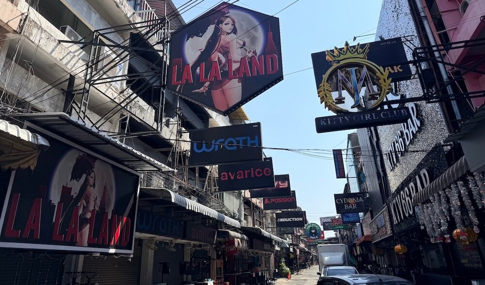 Soi 6 Pattaya daytime