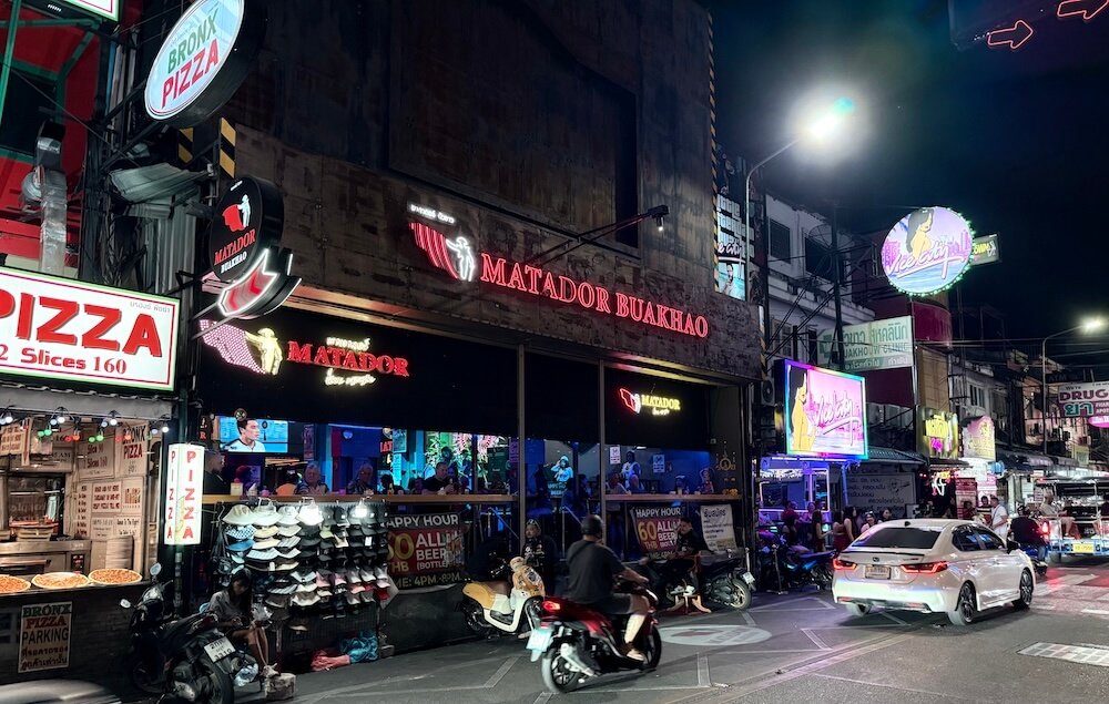 Soi Buakhao - Matador, Vice City & Bronx Pizza