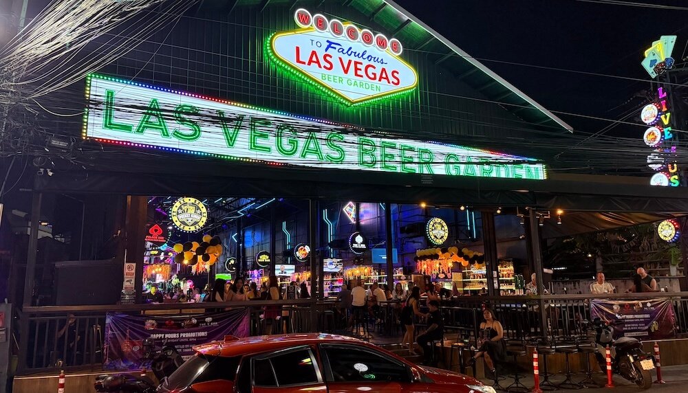 Soi Diana Pattaya - Las Vegas Beer Garden - Soi Buakhao Nightlife