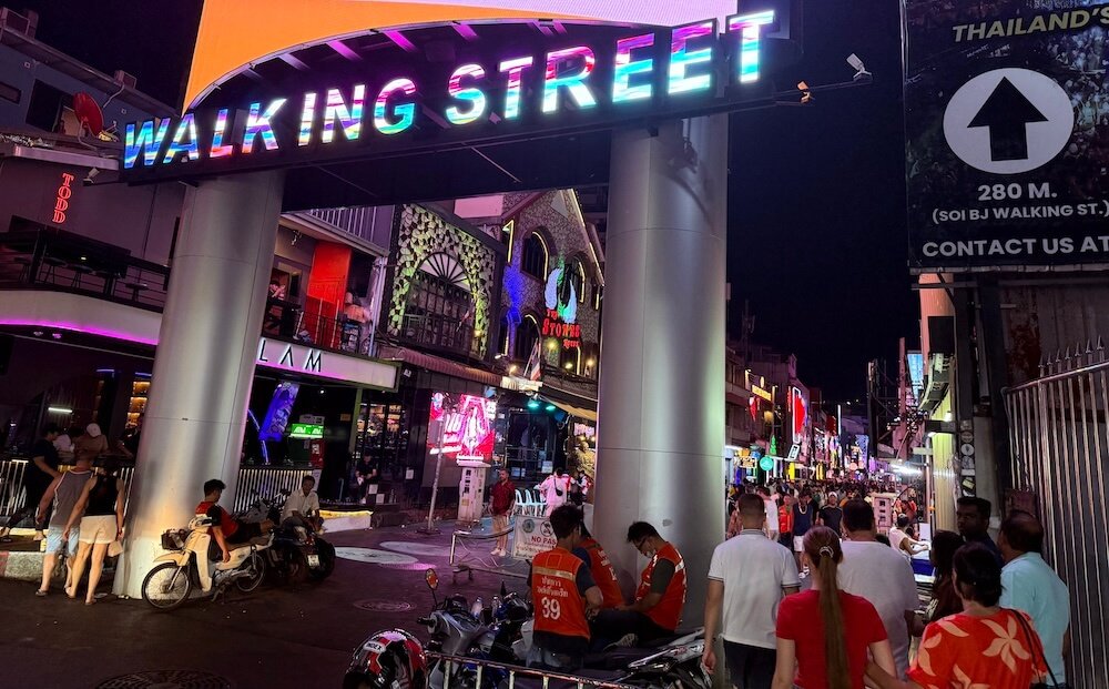 Walking Street entrance - Pattaya - Thailand