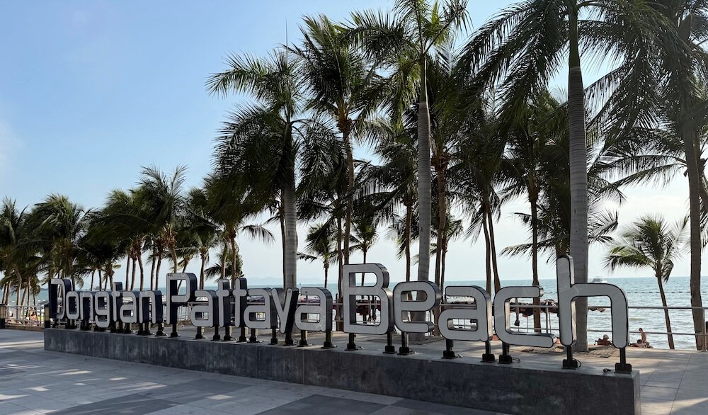 Where to Stay in Pattaya - Dongtan Pattaya Beach in Jomtien