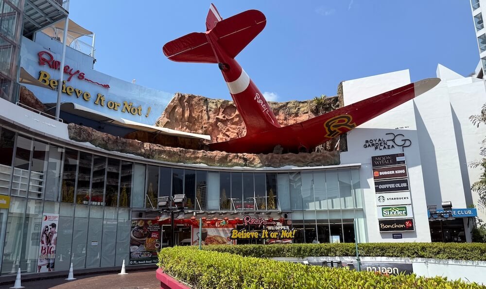 Royal Garden Plaza - Ultimate Pattaya Shopping Guide