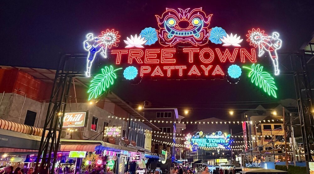 Tree Town - Pattaya Night Life - Bars