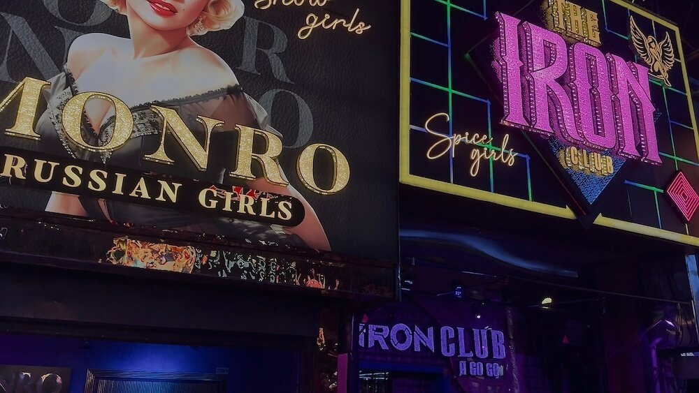 Walking Street Go Go Bars - Pattaya Nightlife